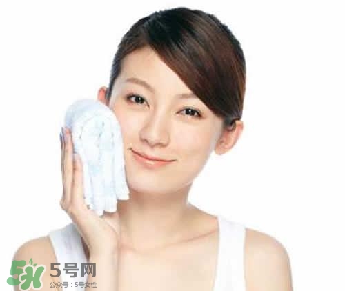 熱毛巾敷臉要幾分鐘？熱毛巾敷臉要多久？