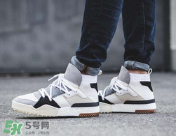 adidas originals aw聯名最新款多少錢？阿迪達斯三葉草aw聯名發售價格