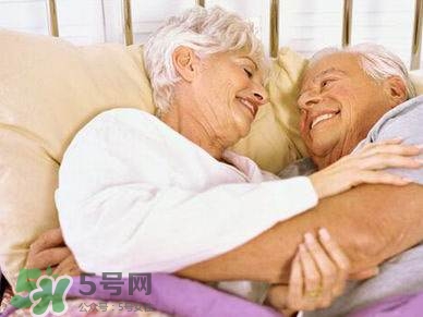 老年人還能性生活嗎？老年人的性生活需要注意什么？