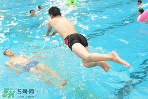 四月份可以游泳嗎？幾月份可以游泳？