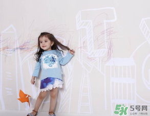 寶寶四月份穿什么衣服？四月份怎么給寶寶穿衣服？