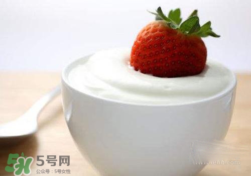 過期酸奶可以做面膜嗎？過期酸奶能不能做面膜？