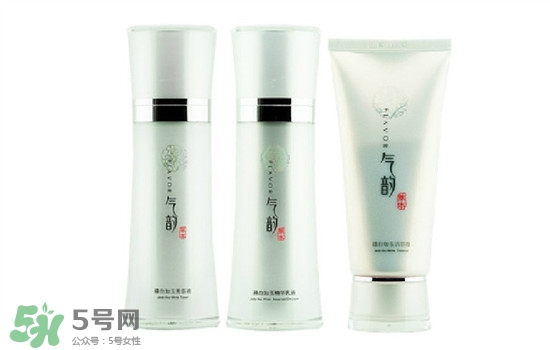 韓束和百雀羚哪個好？韓束和百雀羚哪個更補水？