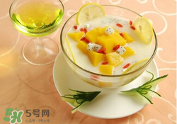 香椿和酸奶能一起吃嗎？香椿能和酸奶一起吃嗎？