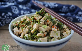 香椿炒豆腐怎么做好吃？香椿炒豆腐的做法