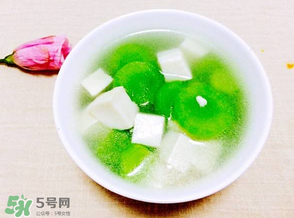 萵筍能和豆腐一起吃嗎？豆腐和萵筍可以一起吃嗎？