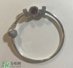 潘多拉美女與野獸手鏈是什么材質？pandora美女與野獸是銀的嗎？