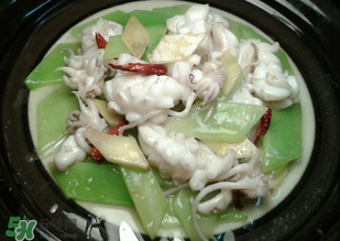 萵筍和魚能一起吃嗎？萵筍可以和魚一起煮嗎？