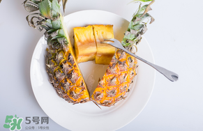 花甲和菠蘿能同吃嗎？吃完花甲能吃菠蘿嗎？