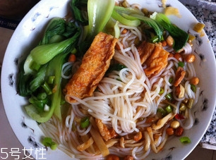 螺絲粉怎么煮好吃？網上買的螺絲粉怎么煮