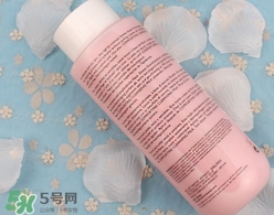 蘭嘉絲汀粉水和蘭蔻粉水哪個好？蘭嘉絲汀粉水和蘭蔻粉水對比