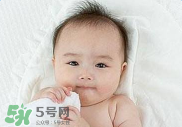 寶寶有鼻屎不通氣怎么辦？寶寶有鼻屎鼻塞怎么辦？