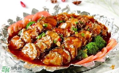 如何炒茄子不黑？怎么炒茄子不黑