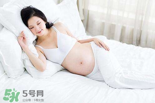 孕婦摸肚子會繞頸嗎？孕婦摸肚子胎兒能感受到嗎？