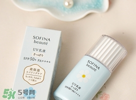 蘇菲娜藍(lán)小花和白小花哪個(gè)好？sofina蘇菲娜藍(lán)小花和白小花對比