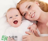產(chǎn)后皮膚干燥起皮又很癢是怎么回事？生完小孩后皮膚特干怎么辦？