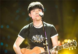 趙雷回應演唱會爆粗口事件 趙雷發微博道歉