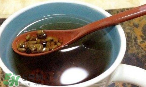 決明子泡水喝要炒熟嗎？決明子泡水的功效