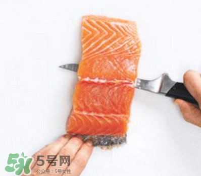 三文魚(yú)有刺嗎？三文魚(yú)的刺怎么處理