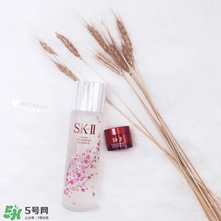 sk2櫻花版和普通版的區別 skii櫻花神仙水和普通版哪個貴？