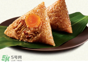 蛋黃肉粽怎么做好吃？蛋黃肉粽的家常做法