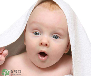 寶寶中暑的癥狀是什么？寶寶夏天如何判斷是否中暑？