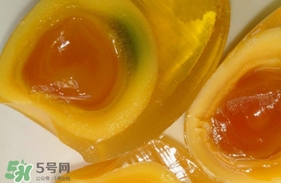 變蛋是堿性食物嗎？變蛋是堿性還是酸性
