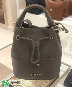 furla水桶包有幾種尺寸？芙拉水桶包尺寸多大？