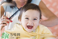 夏天寶寶能剃光頭嗎？夏天寶寶剃光頭好嗎？