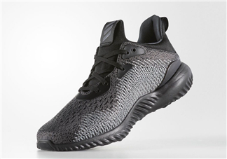 adidas alphabounce阿迪達斯阿爾法小椰子黑白配色多少錢？