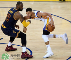 under armour curry4怎么樣？庫里第四代簽名鞋總決賽戰靴細節諜照