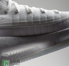 under armour curry4怎么樣？庫里第四代簽名鞋總決賽戰靴細節諜照