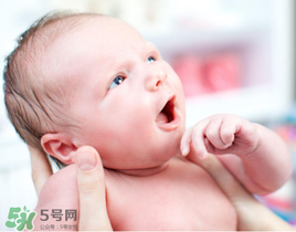 嬰兒吃藥能打預(yù)防針嗎？嬰兒吃藥影響預(yù)防針嗎？