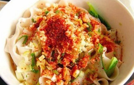 油潑面是哪里的特殊美食？油潑面是什么面