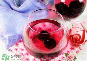楊梅酒能放冰箱嗎？楊梅酒能冰凍嗎？