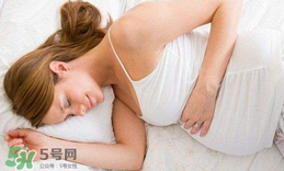 孕婦能用爽身粉嗎？孕婦能用爽身粉擦腳嗎？