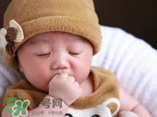 寶寶睡覺突然大哭是什么原因？寶寶睡覺大哭正常嗎？