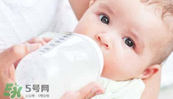 嬰幼兒奶粉為什么會有腥味 奶粉有腥味是正常的嗎？