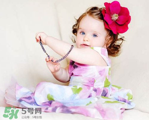 什么時候給寶寶剪指甲？寶寶多大可以剪指甲？