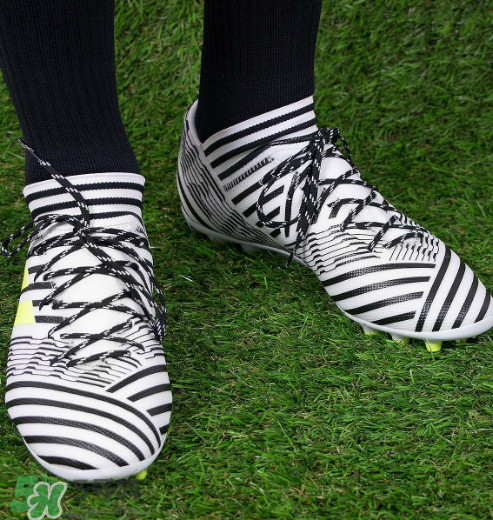 adidas nemeziz 17+怎么樣？阿迪達斯斑馬足球鞋測評