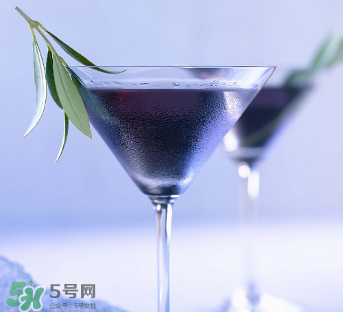 藍莓酒可以存放多久？藍莓酒保質(zhì)期多久？