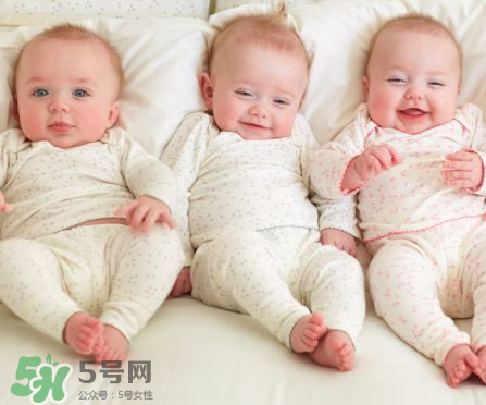 母乳喂養胸會變小嗎？母乳喂養胸會不會變小？