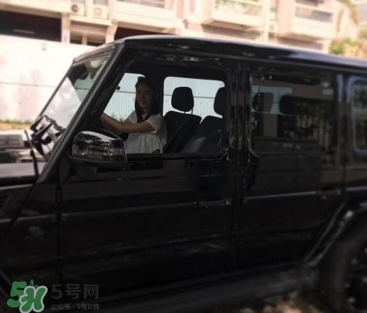 余文樂首曬女友美照 余文樂女朋友是誰？