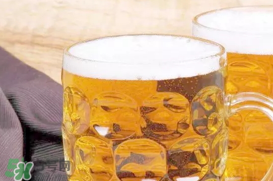 啤酒打開了隔夜還能喝嗎？喝隔夜的啤酒有什么危害？