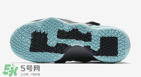 nike lebron soldier 11 igloo多少錢？耐克士兵11冰屋配色價格