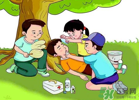天熱怎么防止中暑_天氣太熱怎么預防中暑