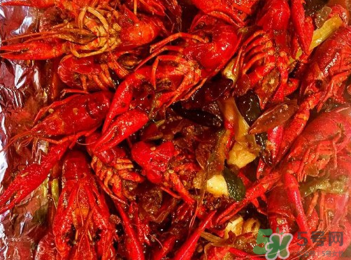 麻辣小龍蝦能隔夜吃嗎？麻辣小龍蝦隔夜能吃嗎？