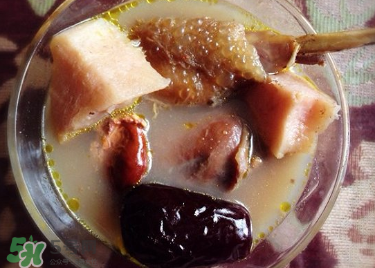 榴蓮殼煲雞湯殼能吃嗎？榴蓮殼煲雞湯殼好喝嗎？
