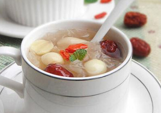 新鮮蓮子可以燉湯嗎？新鮮蓮子怎么煲湯？