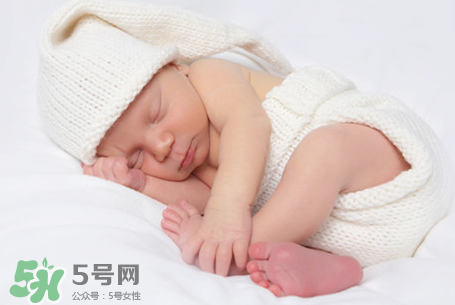 嬰兒吐奶和氙氣有關系嗎？氙氣會影響嬰兒吐奶嗎？
